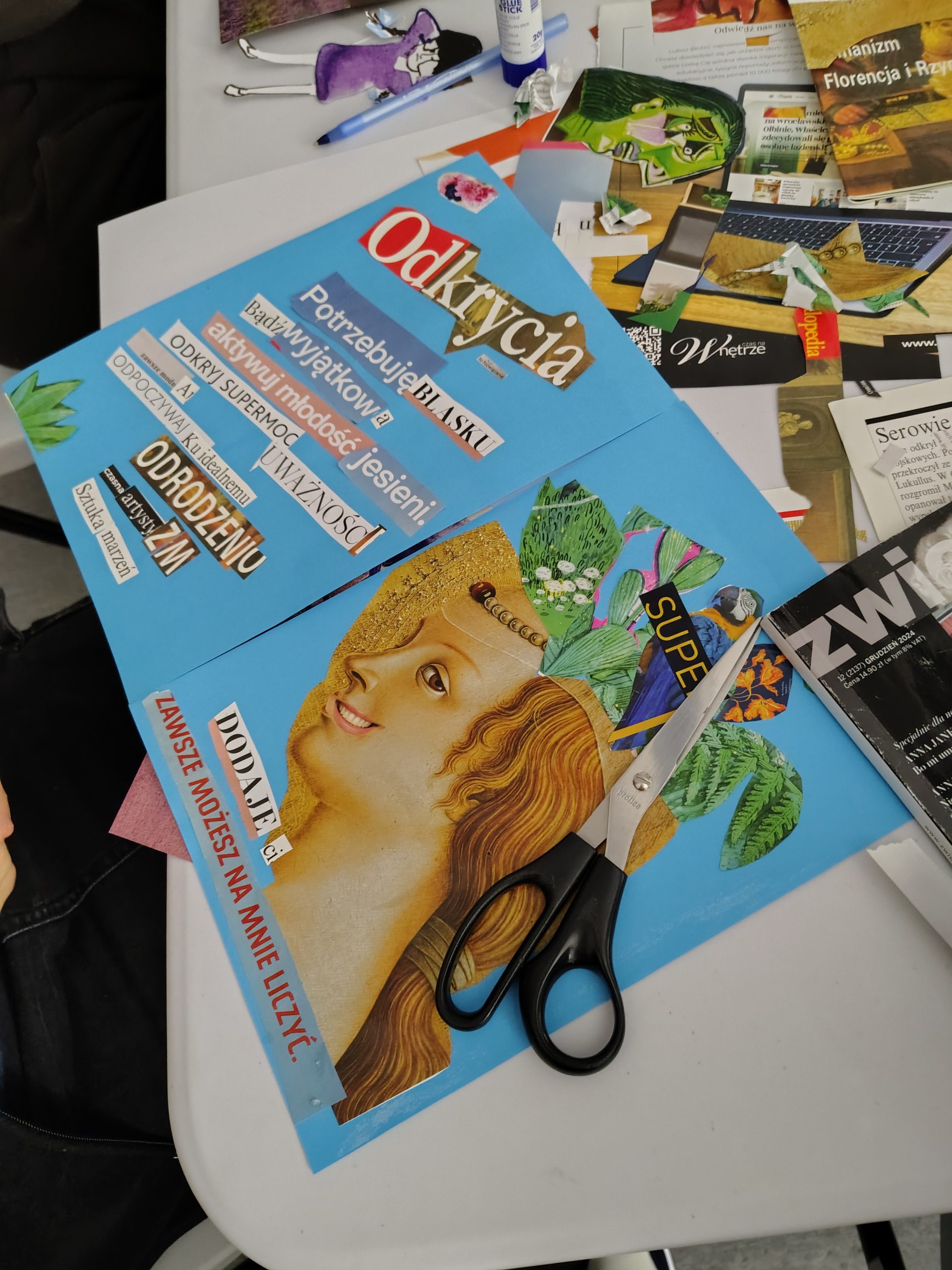 Jedna z powstałych prac z rozbudowaną warsztwą tekstową