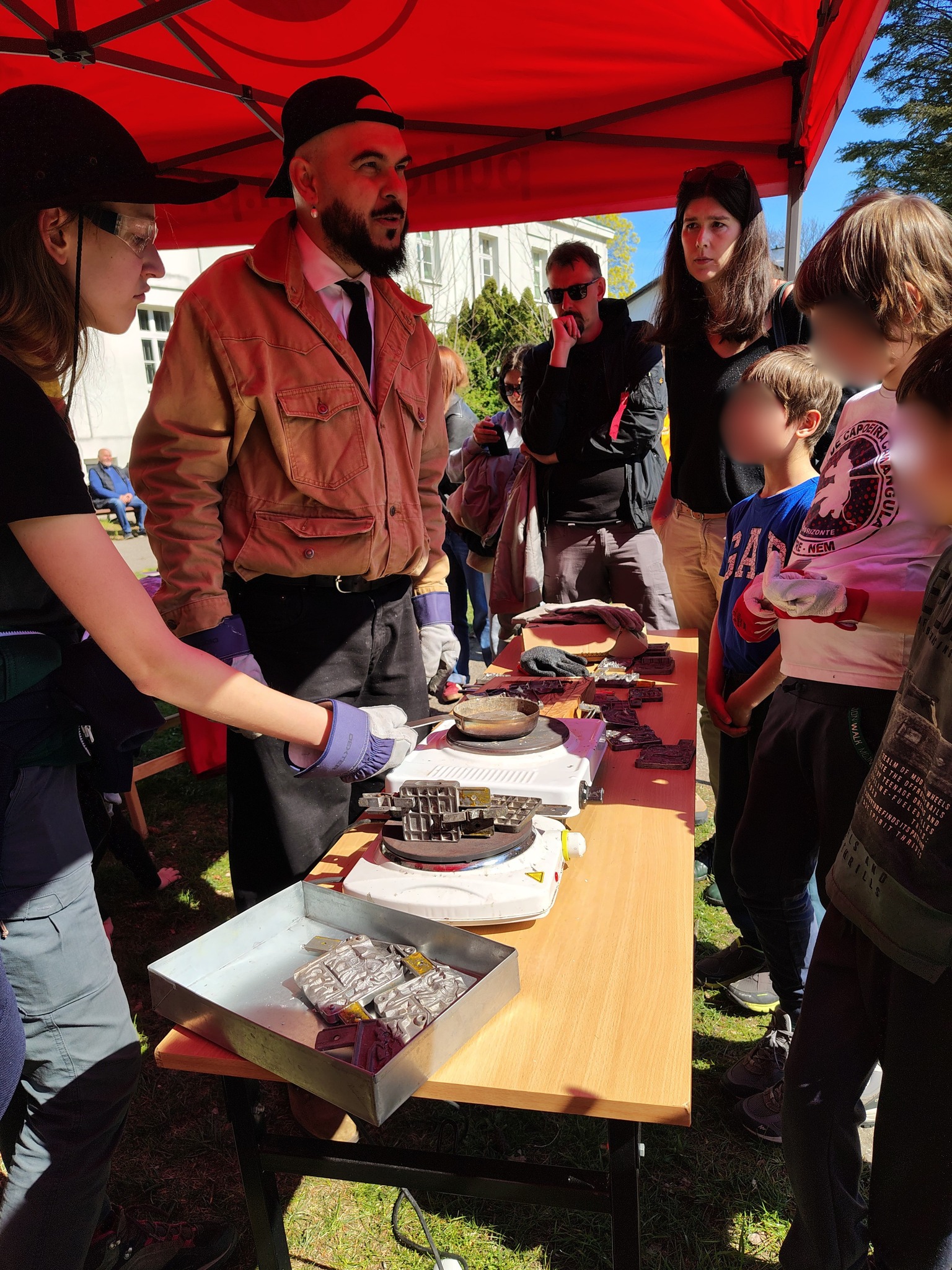 Warsztaty odlewania cynowych żołnierzy